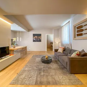 Appartamento Time To Be - Luxury Centro Storico, Peschiera del Garda